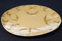 黄瀬戸・イチョウ文楕円大皿（タタラ）の写真です